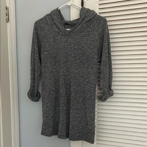 A Pea in the Pod Heathered Gray Maternity Tunic Hoodie